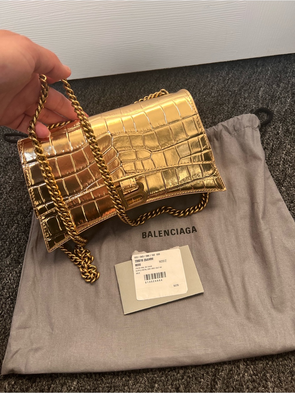 Balenciaga XS Chain Bag in metallic gold crocodile-embossed calfskin - Picture 3 of 8